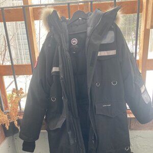 Canada Goose Resolute Parka Mens Medium
